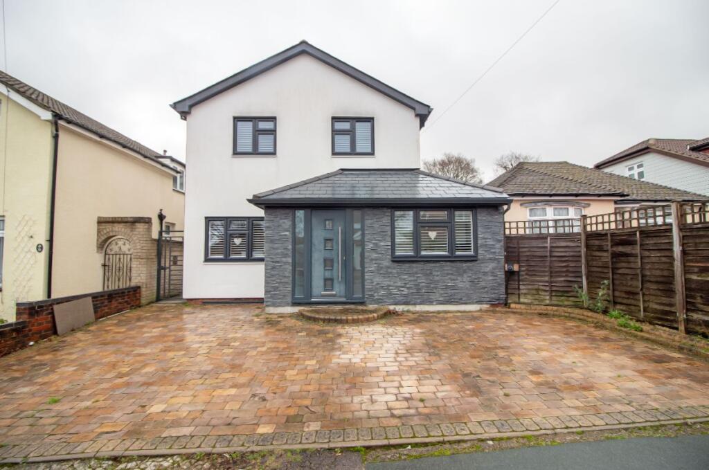 Main image of property: Kings Road, Cowplain, PO8 8UR