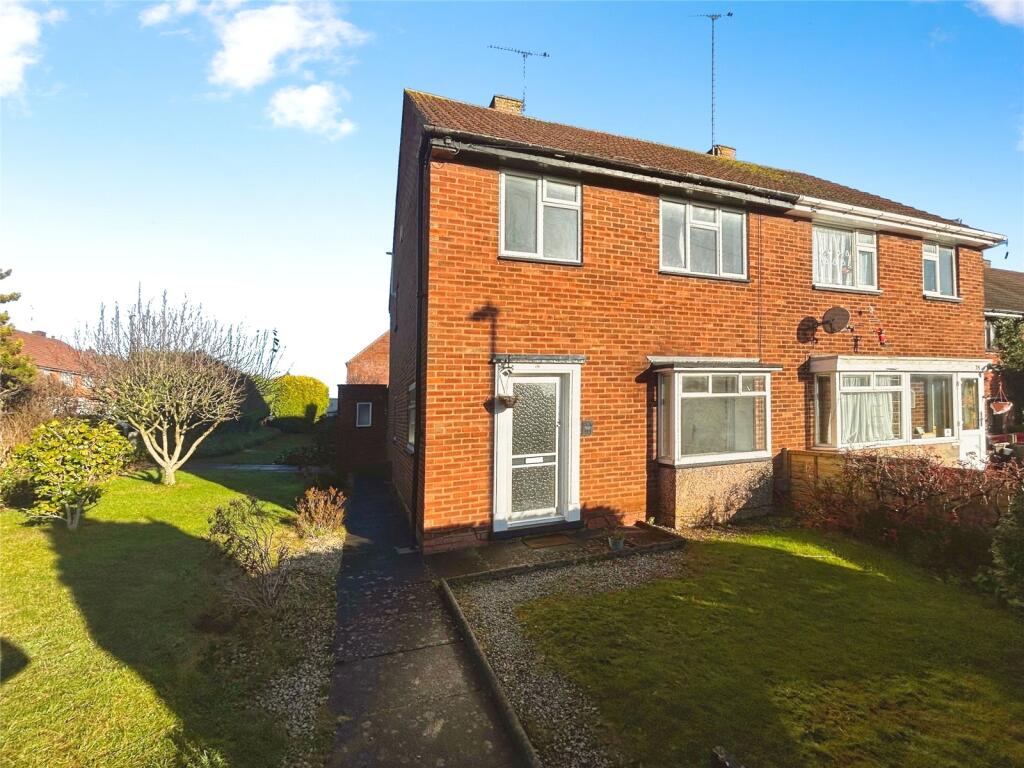 Main image of property: Leasowes Avenue, Green Lane, Coventry, CV3