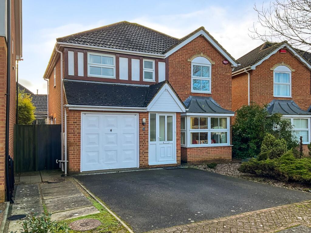 4-bed detached on Chestnut Lane, Kingsnorth, TN23, £450,000
