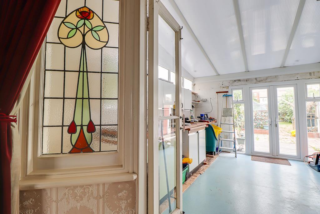 House in Southend-on-Sea - More