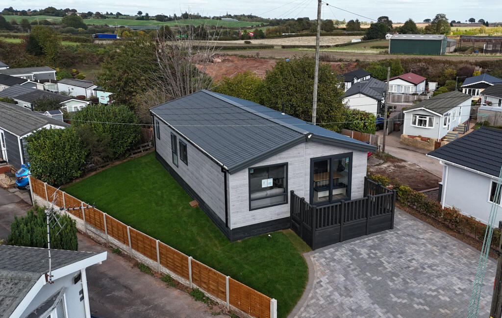 Main image of property: Brownhills, Walsall, West Midlands, WS8