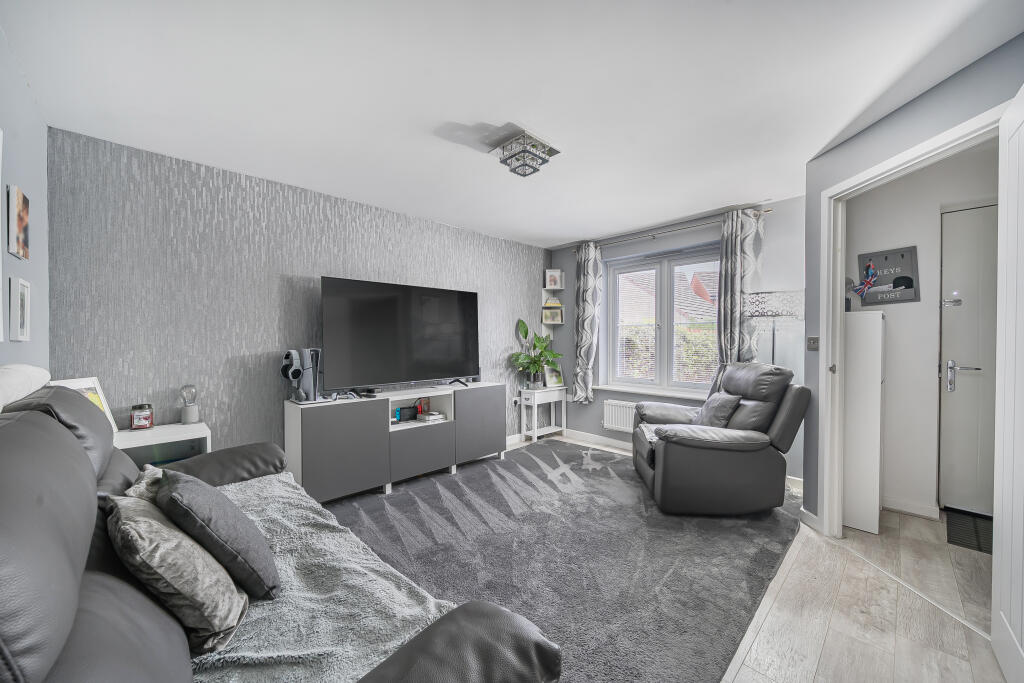 Newmans View, Purton, SN5 4GN photo 4
