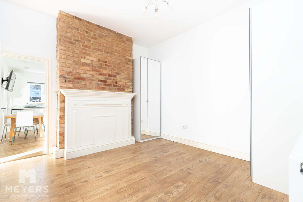 Apartment in Bournemouth, Boscombe - View 4