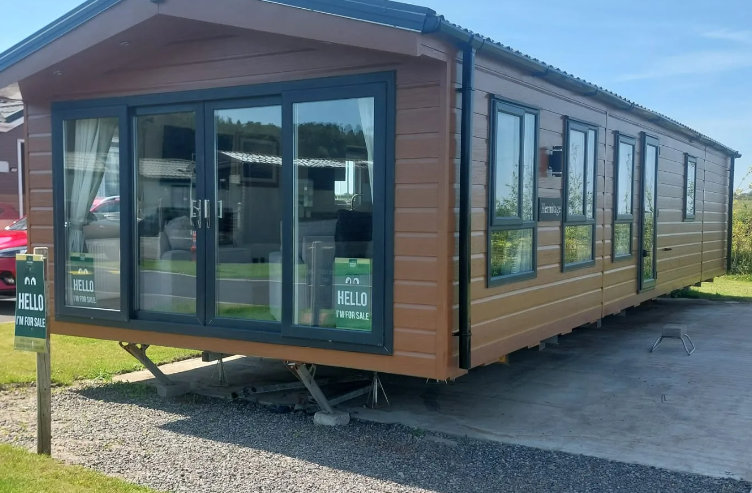 2-bed caravan on Meadows Retreat Lodge Park, £53,000