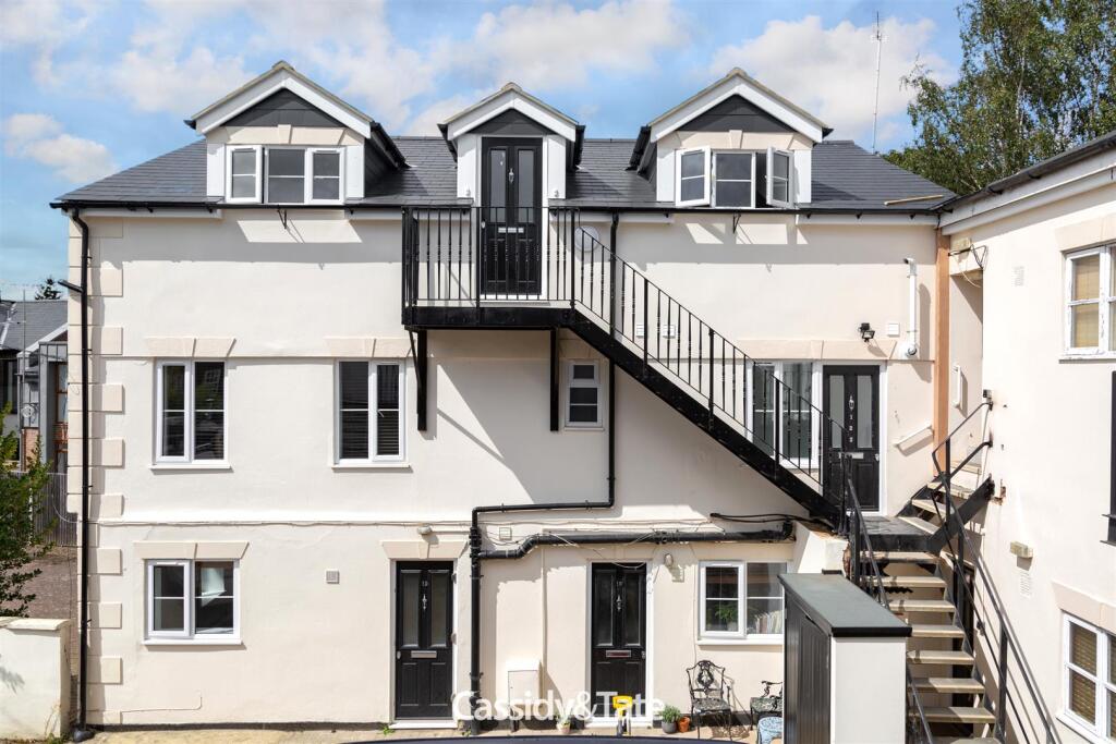 Main image of property: 20 D`Ennis CourtGrange StreetSt. AlbansHertfordshire