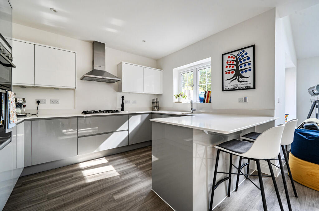 House in Riseley, Swallowfield - More