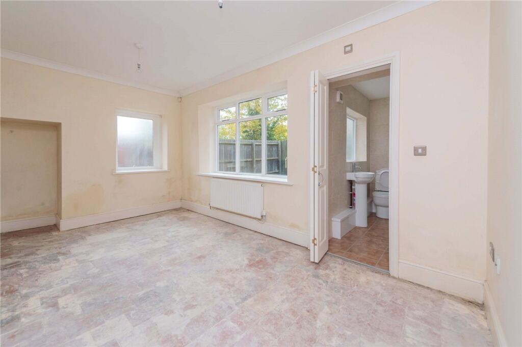 Apartment in Telford - View 5