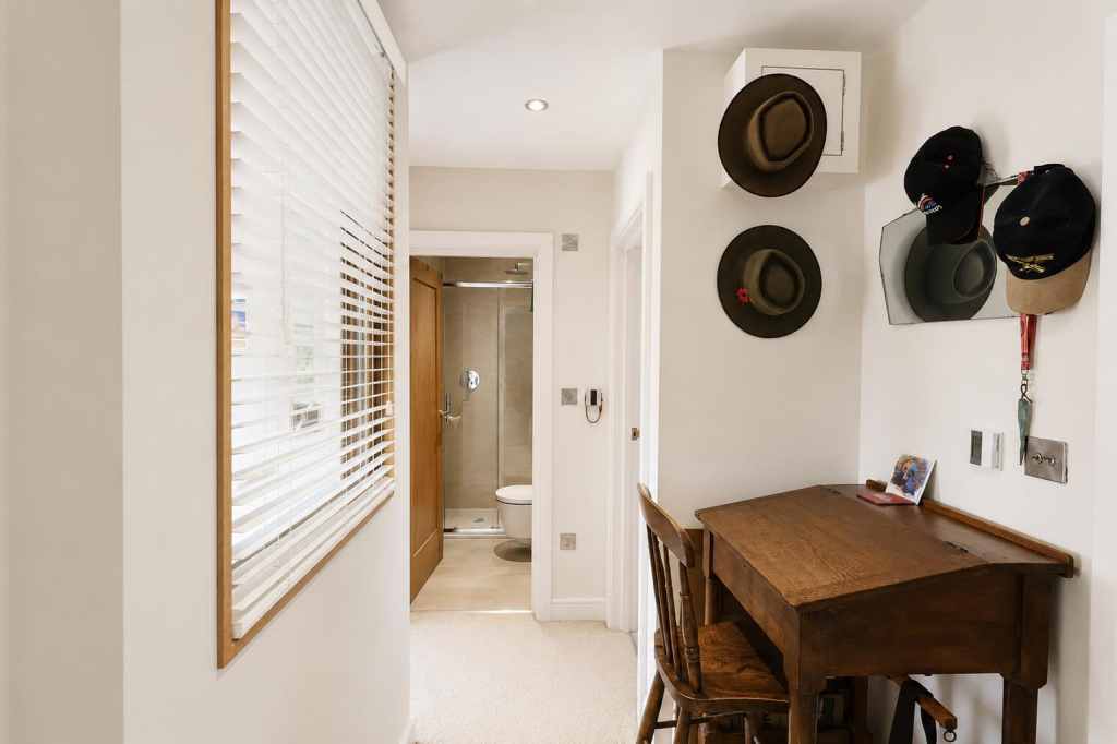 Apartment in Lewes, Southover - More