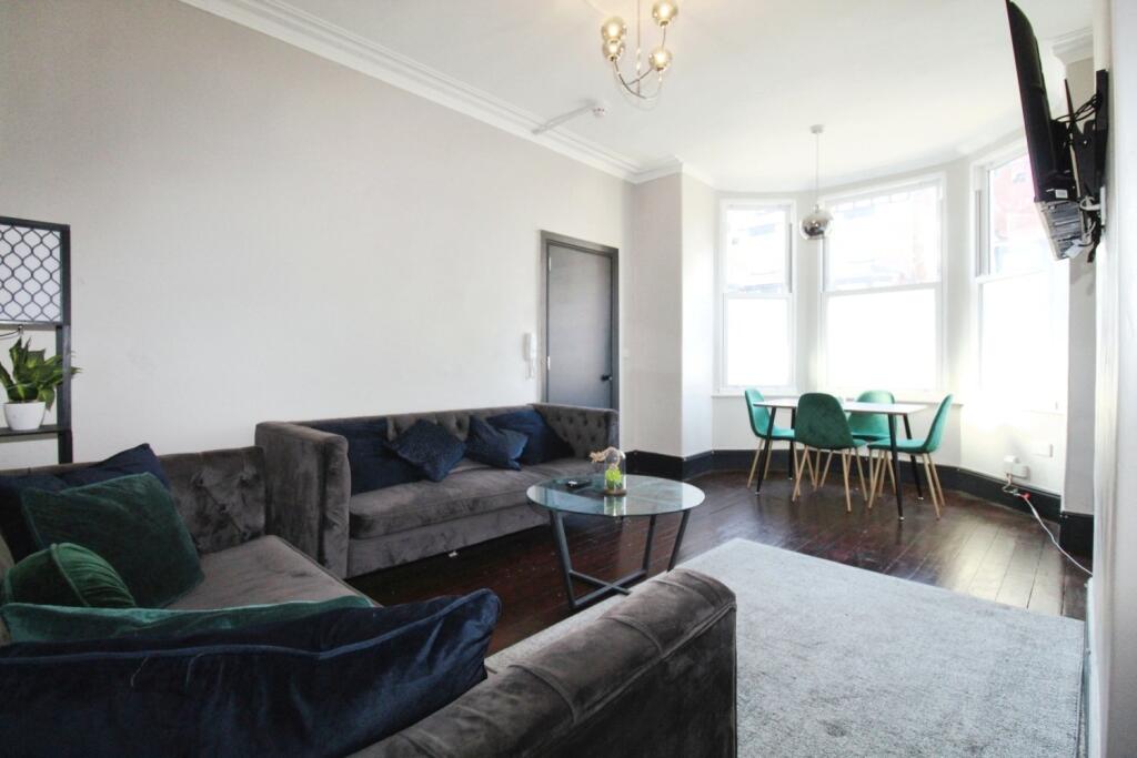 House in Leeds - View 3
