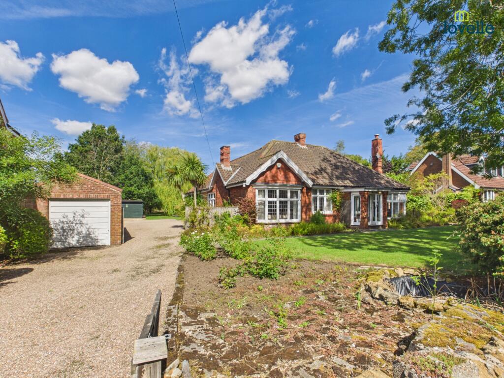 House in Lincoln - View 2
