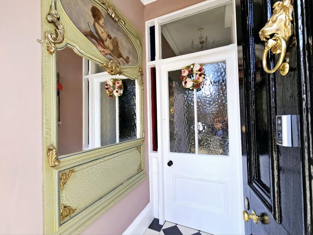 Princess Royal Terrace, Scarborough, North Yorkshire - View 3