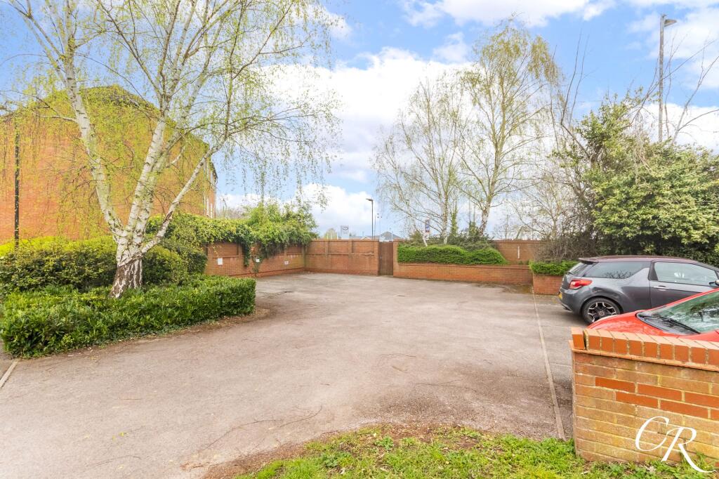 Apartment in Tewkesbury, Uckington - View 6