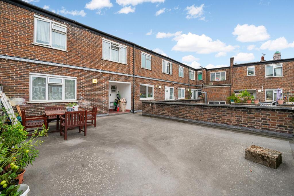 Main image of property: High Street, Brentford, TW8