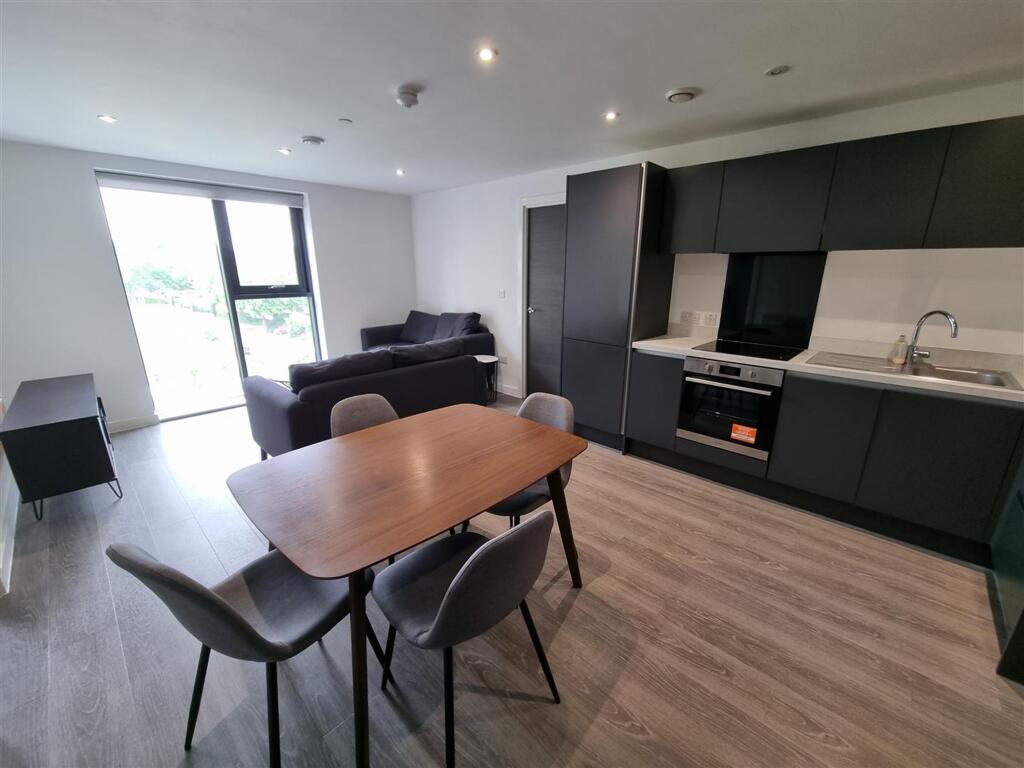 Apartment in Manchester - View 4