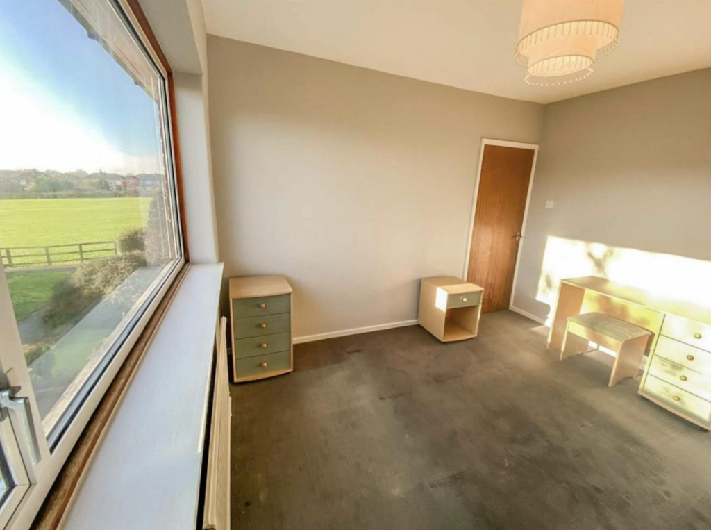 House in Blaby, Braunstone - More