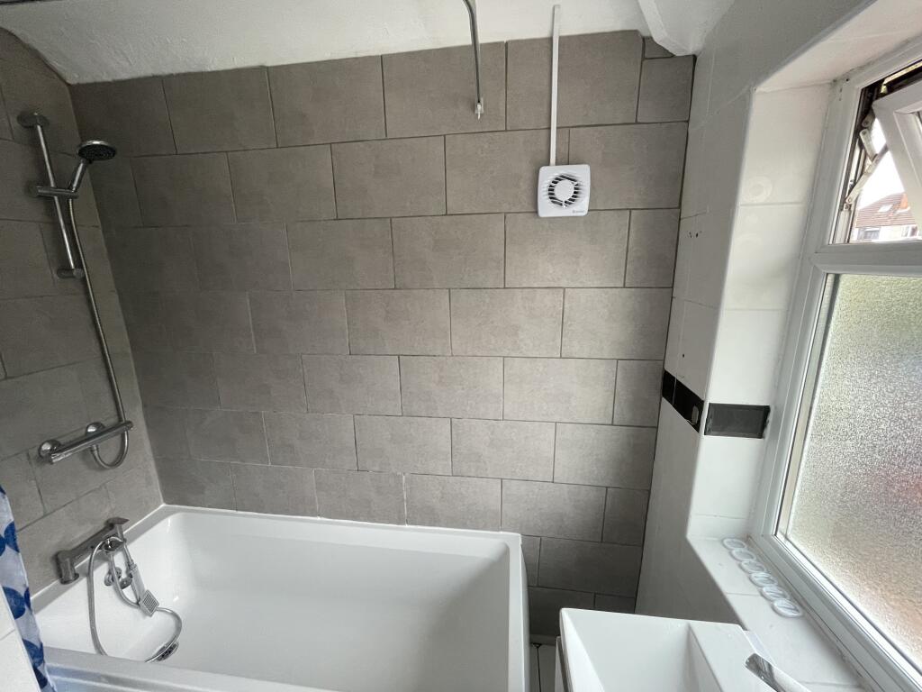 House in Sandwell, West Midlands - View 5