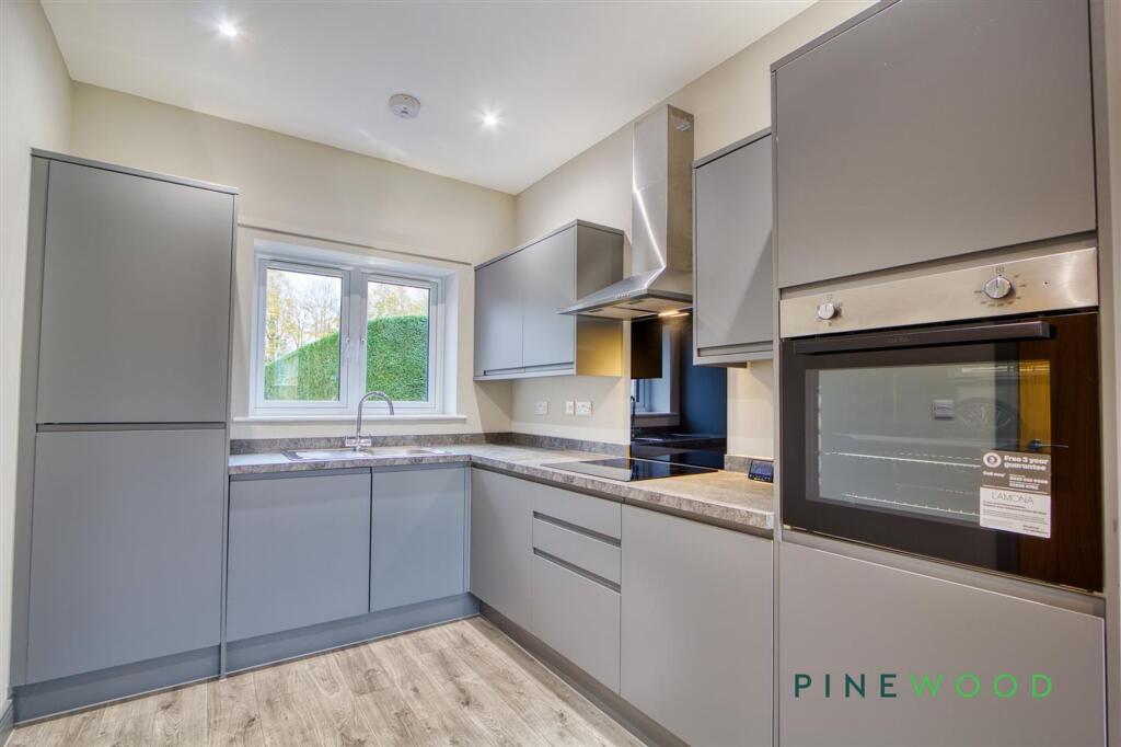 House in North East Derbyshire, North Wingfield - View 4