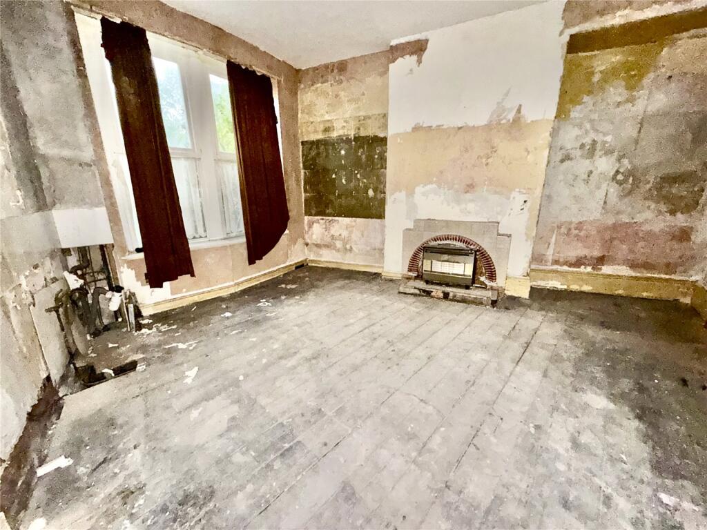 Main image of property: Apsley Crescent, Bradford, West Yorkshire, BD8