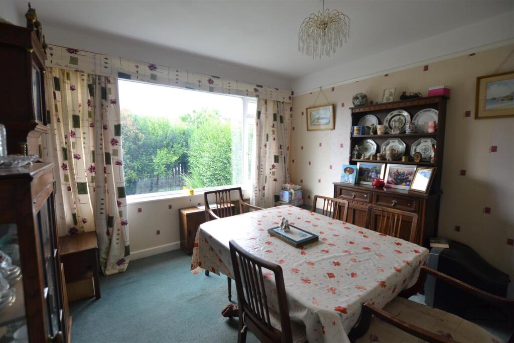 House in Leominster, Herefordshire - View 6