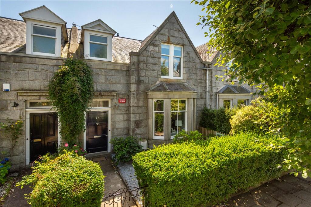 Main image of property: 27 Carlton Place, Aberdeen, AB15
