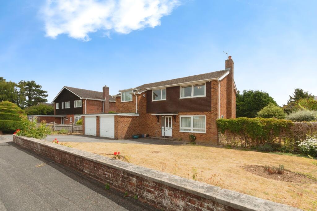 Neville Close, Basingstoke, Hampshire, RG21 photo 2
