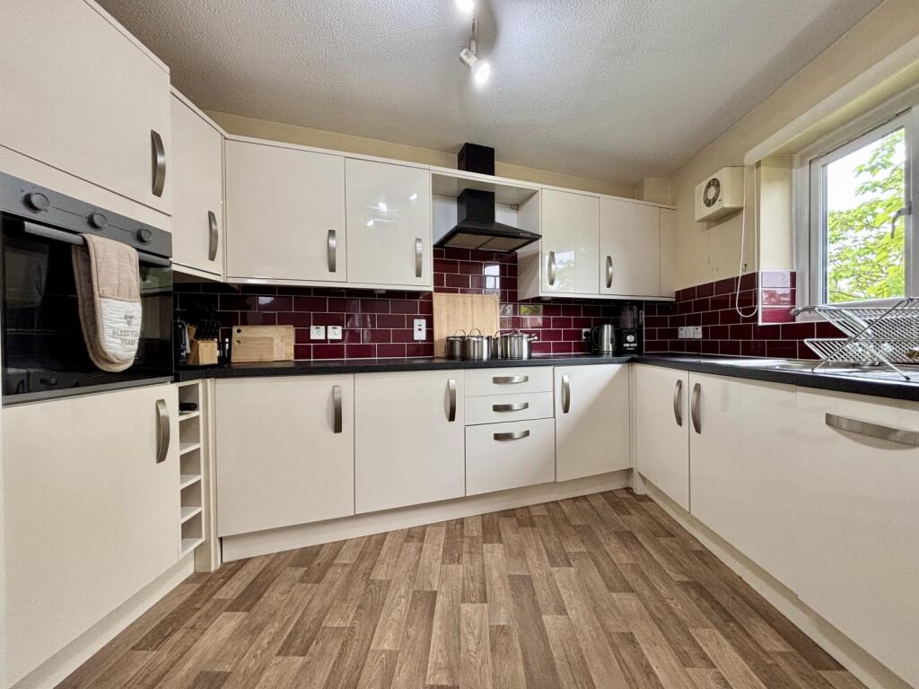 Apartment in Salford - View 2