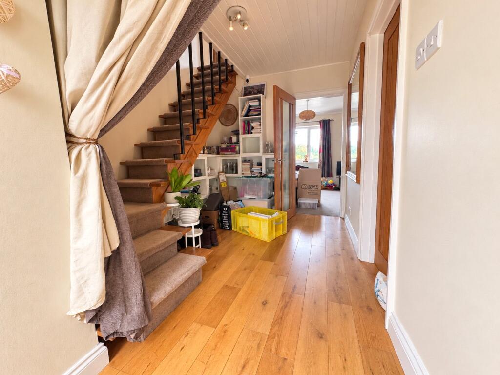 House in Waverley, Ockford Ridge, Godalming - View 2