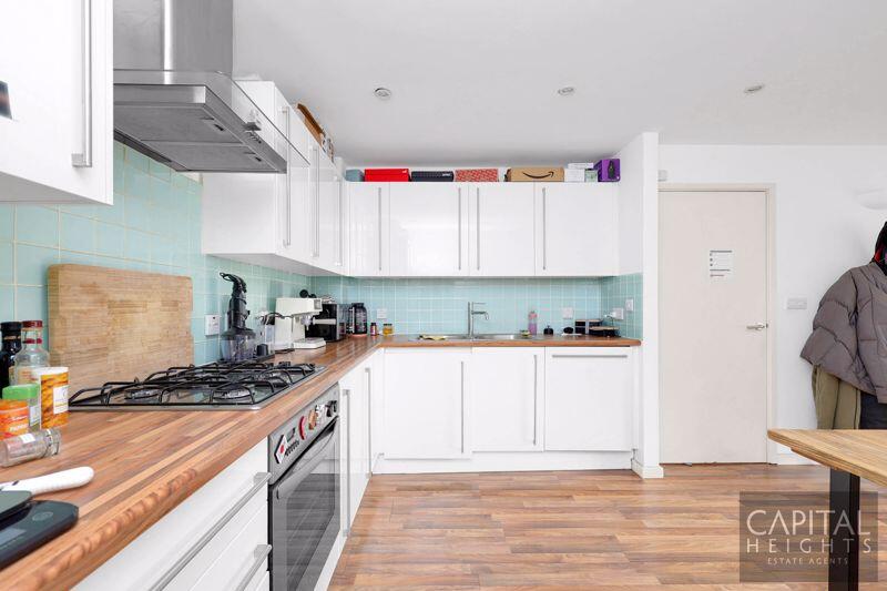 Apartment in London, Spitalfields, Whitechapel - View 4
