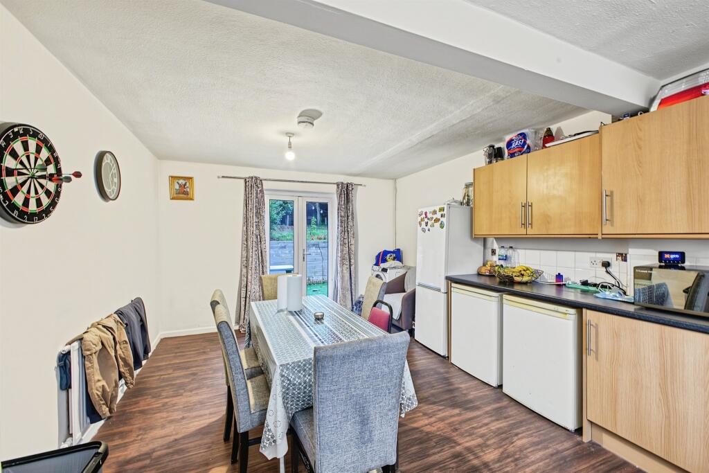 House in Northampton, Kingsthorpe - View 3