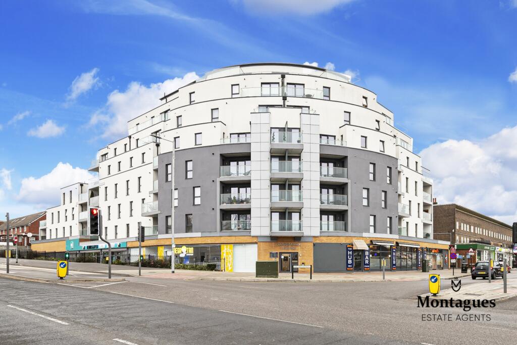 Main image of property: The Broadway, Loughton, IG10