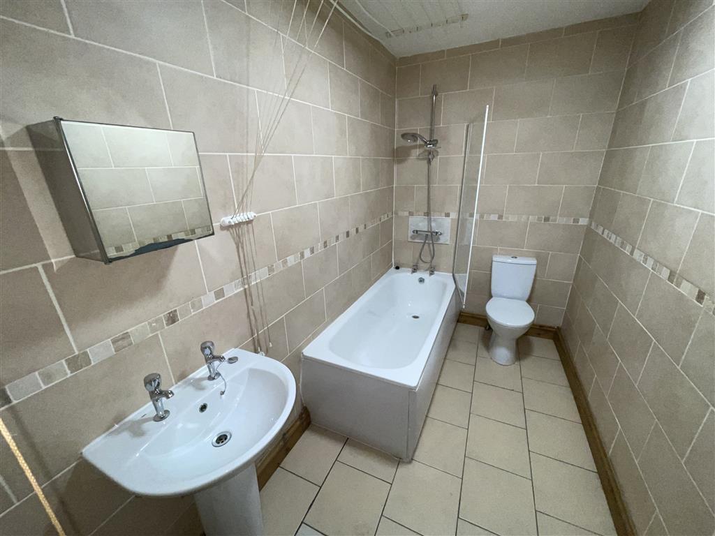 Apartment in Cardiff - View 2