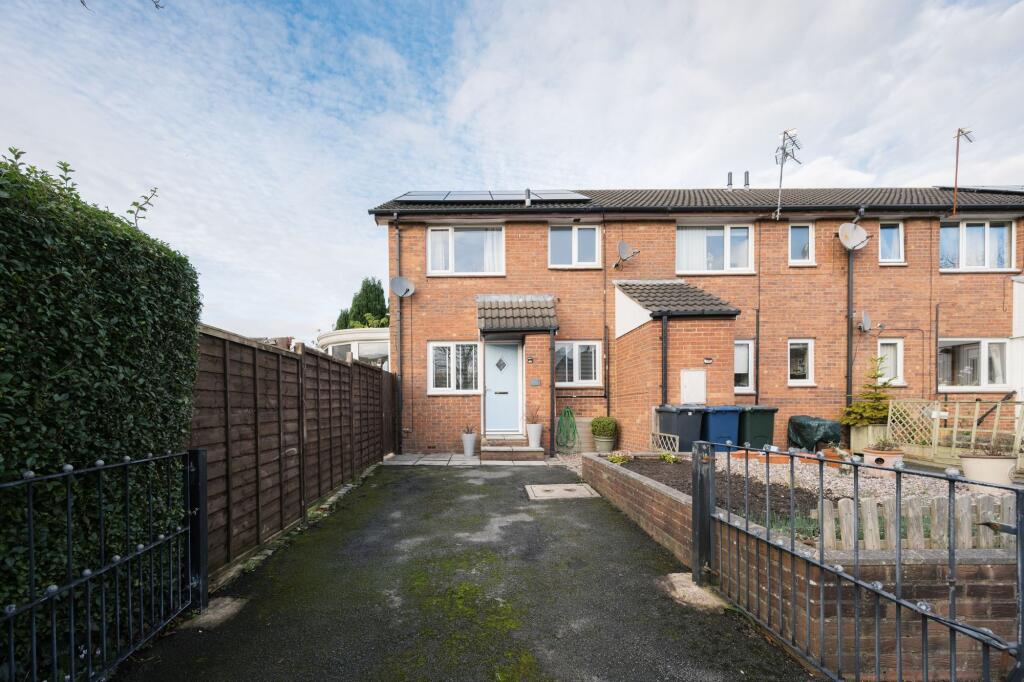 Main image of property: Lyndhurst, Skelmersdale, WN8