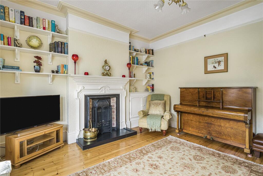 House in Dartford - View 3