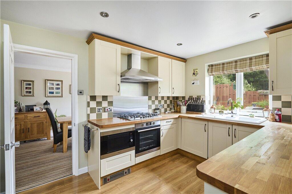 The Paddock, Baildon, West Yorkshire, BD17 photo 5