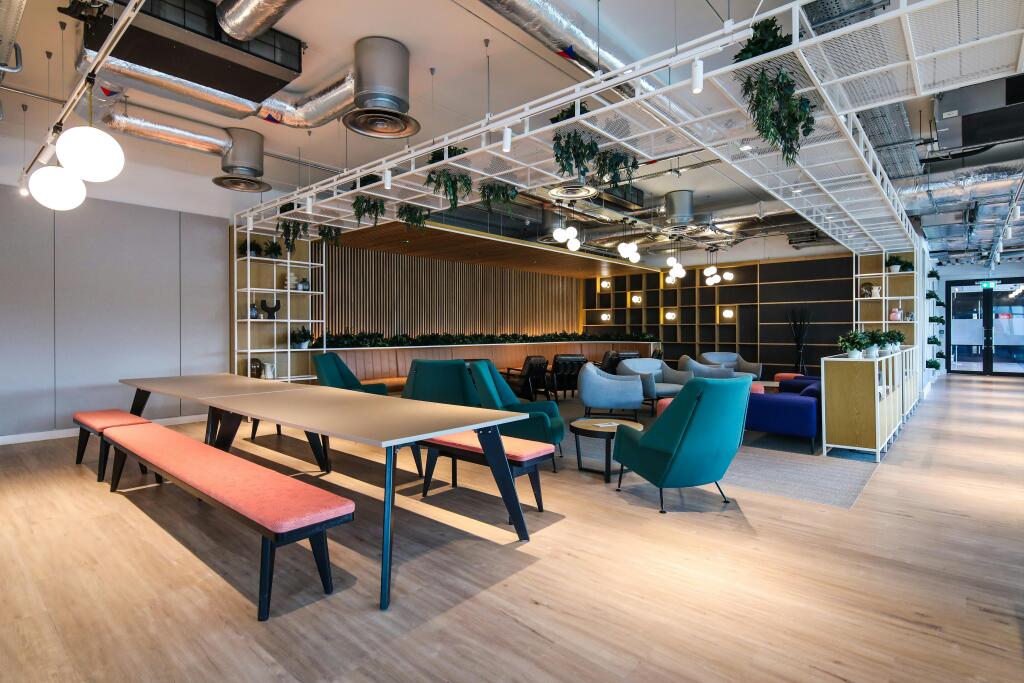 Meadows Business Park Cabin 42 27th March 202314.JPG