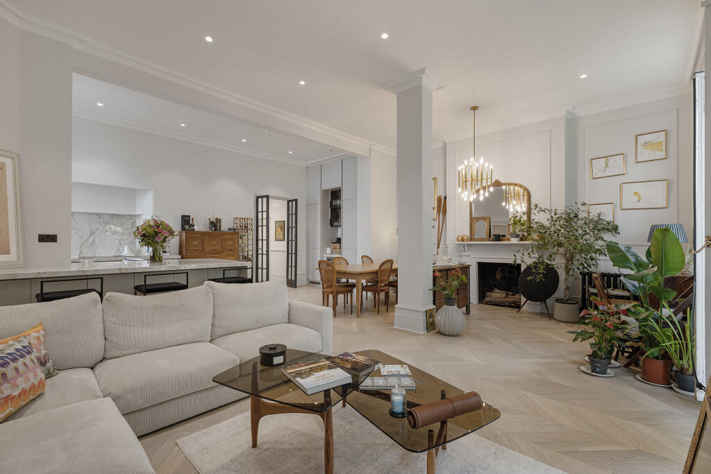 Apartment in London - View 5