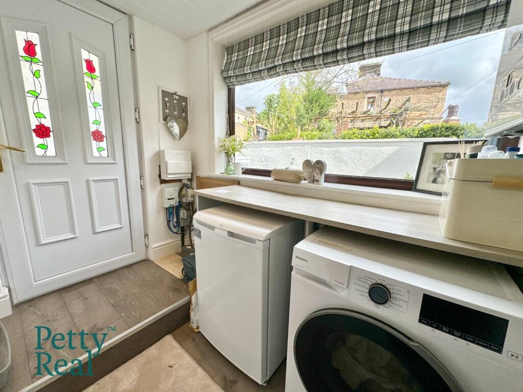 House in Pendle, Barrowford - More