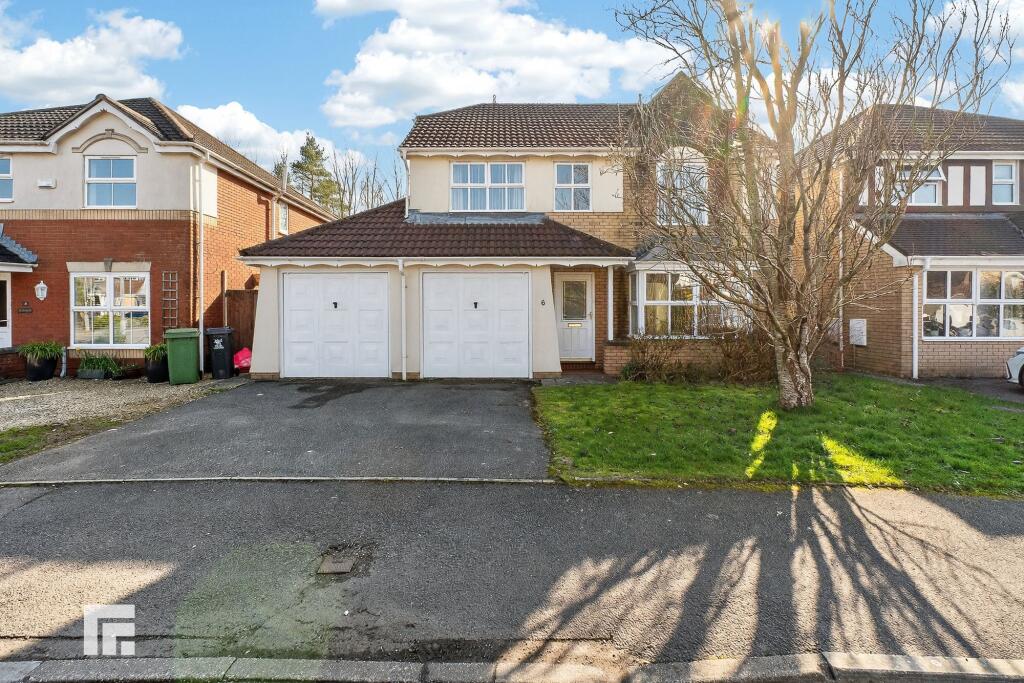 4-bed detached on Maes Y Briallu Morganstown Cardiff CF15 8FA, £450,000