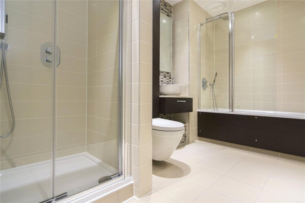 Apartment in London - More