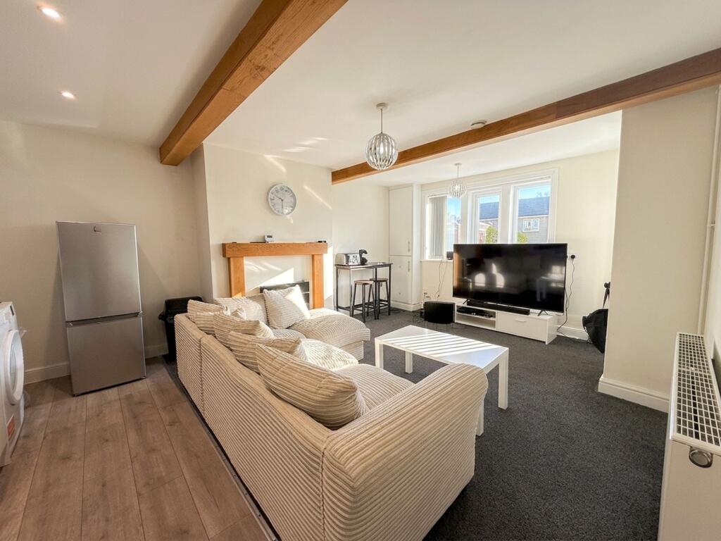 Kirby Row, Huddersfield, HD5 photo 2