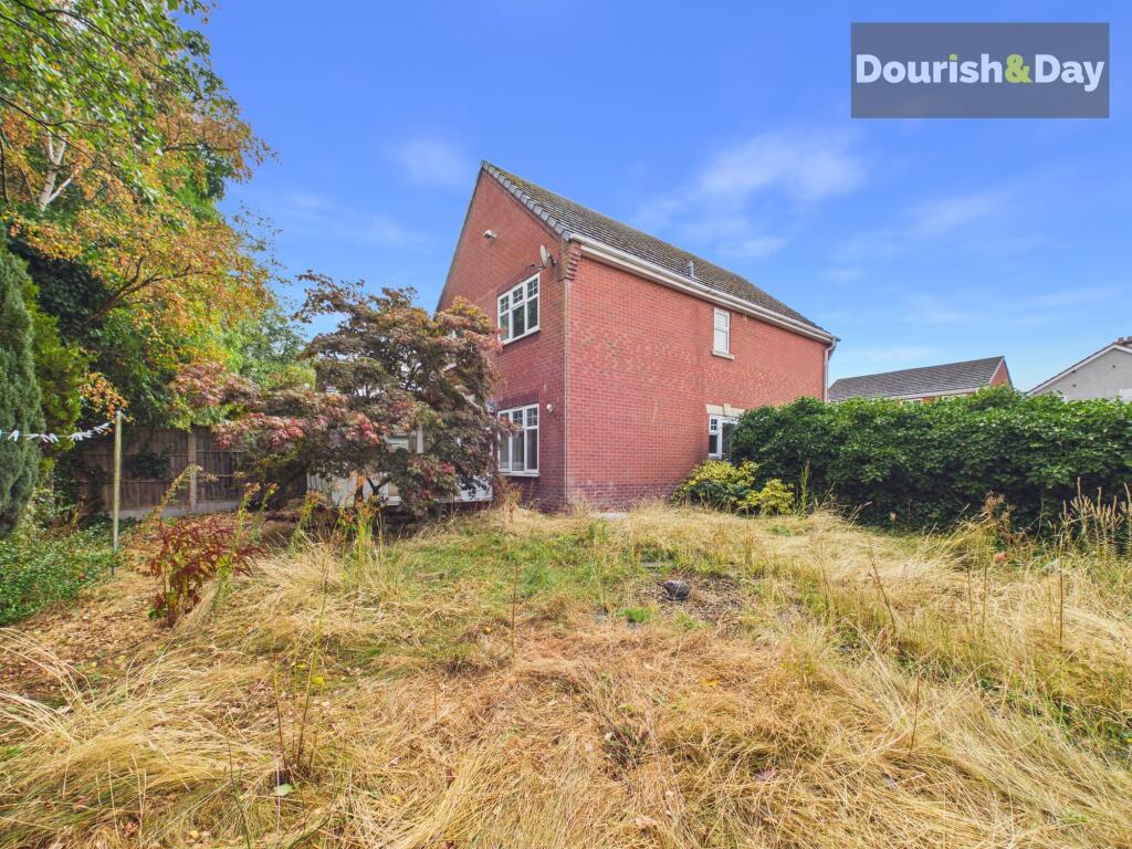 House in Walsall - View 4