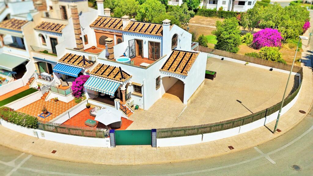 Main image of property: Valencia, Alicante, Villamartin