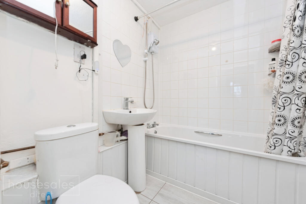 Apartment in Twickenham - More