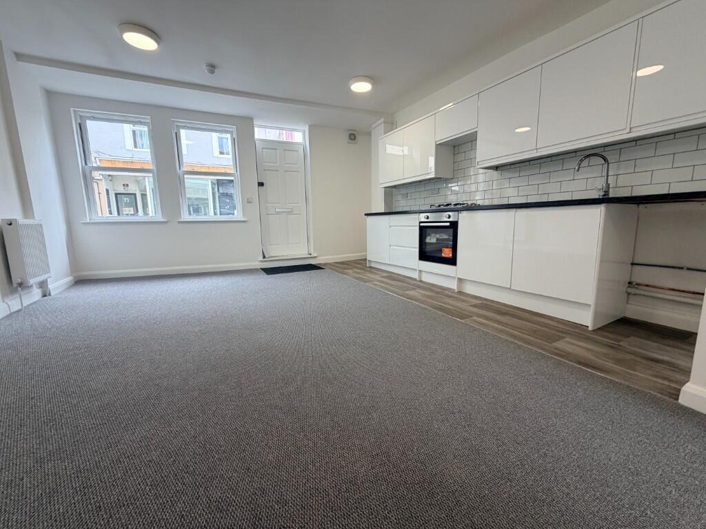 Apartment in Tonbridge - View 5