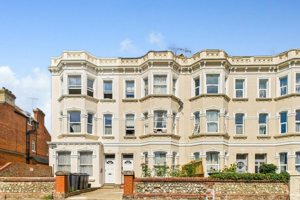 Main image of property: 74 Rowlands Road, Worthing, BN11 3JU