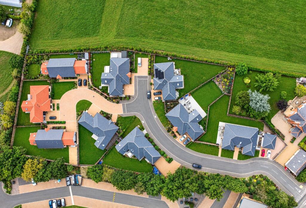 House in Tendring, Elmstead - More
