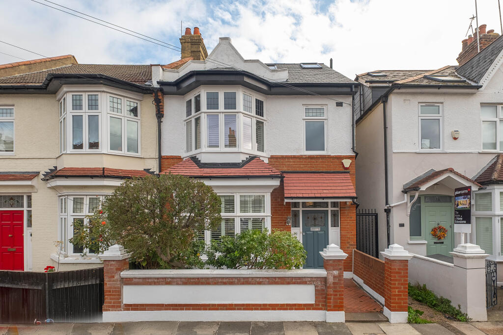 5-bed house on Portman Avenue, London, SW14, £1,450,000