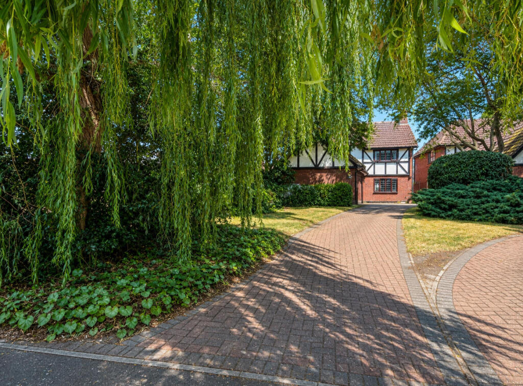 Main image of property: Decoy Road, Ormesby, Great Yarmouth