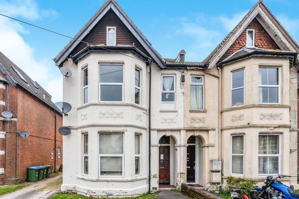 Main image of property: Southampton, SO15