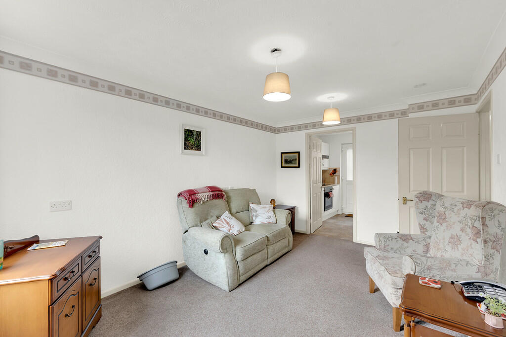 Apartment in Middlewich, Cheshire East - View 4